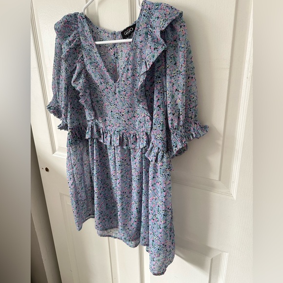 Spring Floral Blouse - Picture 2 of 7